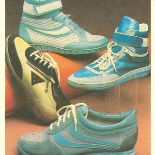 ЧЕЙ ТУФЛЯ СПОРТИВНАЯ