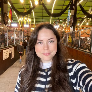 DARIA • ADVANCED ENGLISH