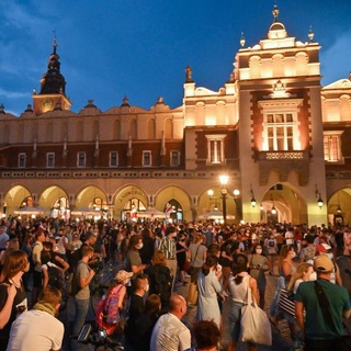 БЕЛАРУСЫ Ў КРАКАВЕ (БЕЛАРУСЫ КРАКАВА)