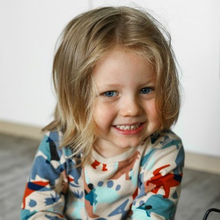 ПИСАЮЩИЙ МАЛЬЧИК