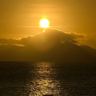 НЕМНОГО СОЛНЦА В ХОЛОДНОЙ ВОДЕ.