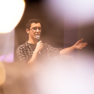 РУСЛАН ДЕНИСОВ