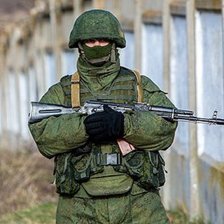 КОНТРАКТНИКИ И ДОБРОВОЛЬЦЫ