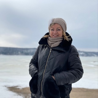 ЖУРНАЛИСТ ЕЛЕНА КОЗЕНКОВА ВЕРУЮ