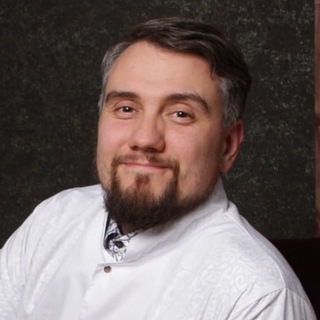 ДОКТОР ЮРИЙ УСТИНОВ