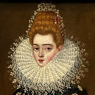 ГОЛАЯ, НО НАРЯДНАЯ