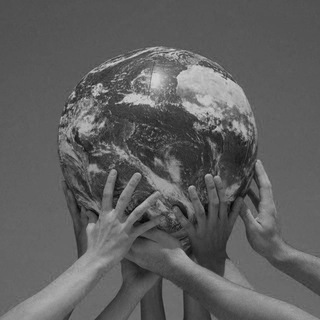 МИР У НАС НА ЛАДОНИ