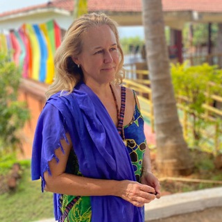 КРАСНЫЙ ШАТЕР НЕБЕСНЫХ ПТИЦ