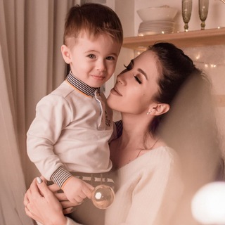 <МАТЬ-ПСИХОЛОГ НА ВСЮ ГОЛОВУ>