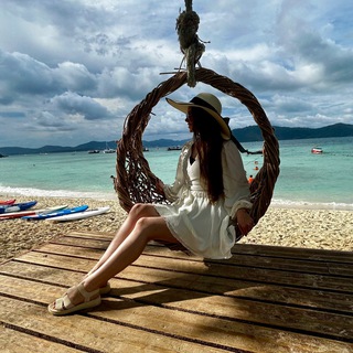 ОБАЯНИЕ БУРЖУАЗИИ