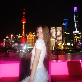 ЭЛЛИ ДЕ ЛИБРОС