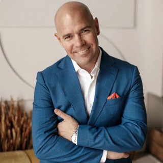 ВАСИЛИЙ ГЕНЕРАЛОВ