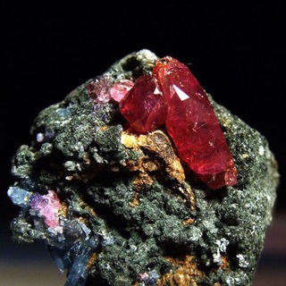 О КАМНЯХ БЕЗ ЭЗОТЕРИКИ