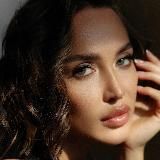 LIZA LOVA️