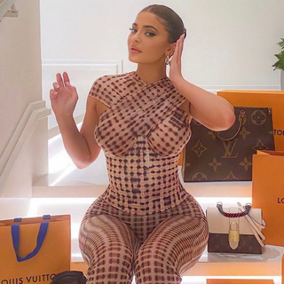 KYLIE JENNER | КАЙЛИ ДЖЕННЕР