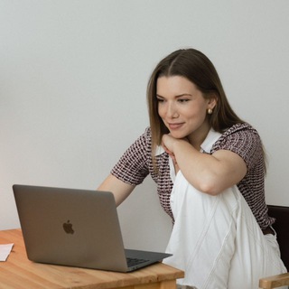 АНЯ РОМАНОВА ПРО АНГЛИЙСКИЙ