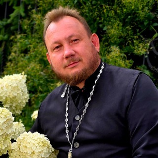 СВЯЩЕННИК ЕВГЕНИЙ КАРАВАЕВ