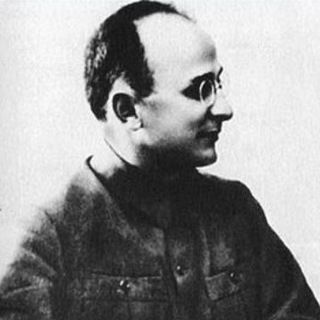 ЛАВРЕНТИЙ БЕРИЯ