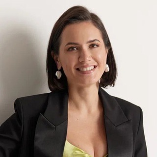 ЕВГЕНИЯ ПОСТНИКОВА