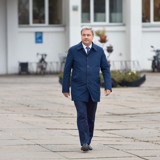 ДМИТРИЙ МОРЕВ