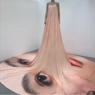 НАРЯДИЛАСЬ…