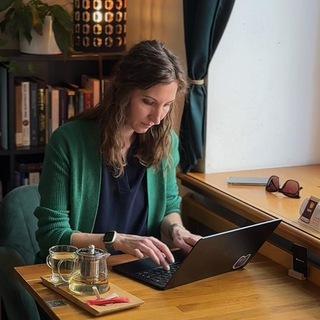 МОЗГ, МЫШЛЕНИЕ И КНИГИ - ЕКАТЕРИНА АЙДОС