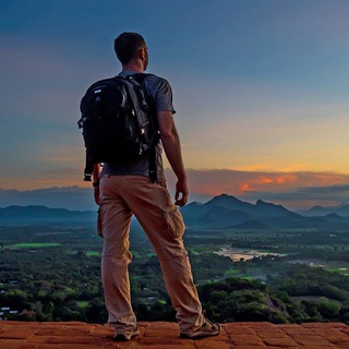 НЕ РАЗ ОЧАРОВАННЫЙ СТРАННИК