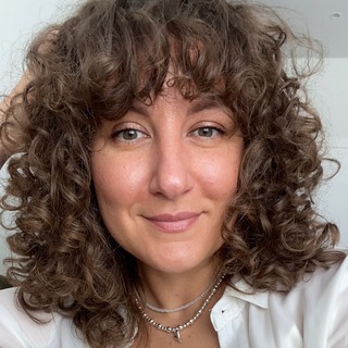 ВИКТОРИЯ САКСОН