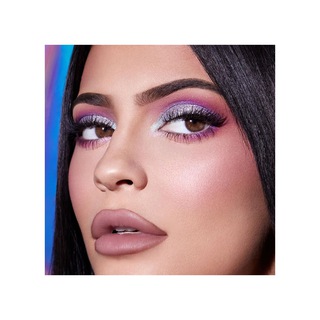 GIRLS & COSMETOS | WB