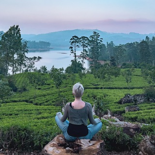 KEEP CALM & MEDITATE