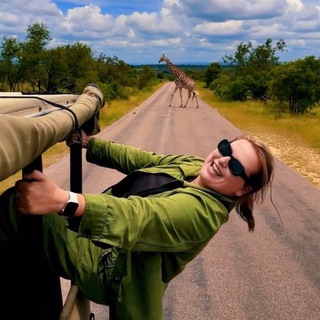 NINA_LETSTRAVEL