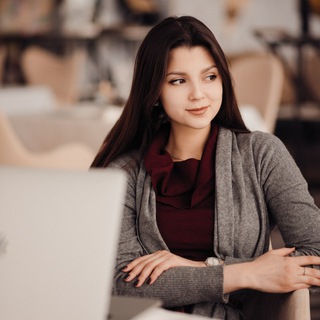 ДИЗАЙНЕР АНАСТАСИЯ КРЫМОВА