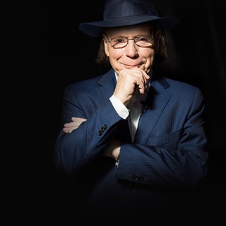 ЭДВАРД РАДЗИНСКИЙ