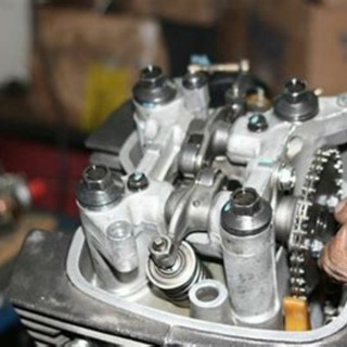 PIEZAS DE AUTOS Y MOTOS EN CUBA.