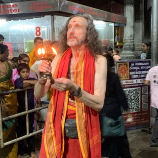 ЙОГА С ВЛАДИМИРОМ ЗАЙЦЕВЫМ