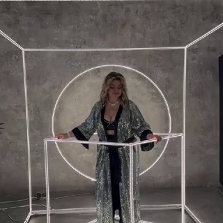 ЛАРА ФАБРИКОВА. ВЕДЬМА И РАССТАНОВЩИК