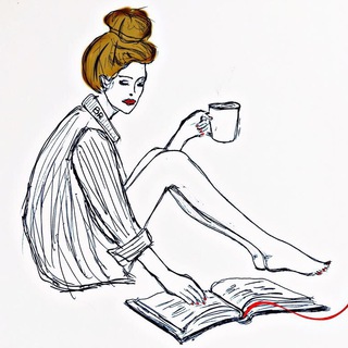 БЛОНДИНКА ЧИТАЕТ