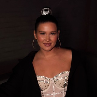 ULIANAYARTS BEAUTY.LIFE