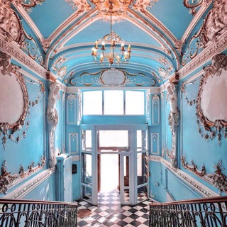 ОТКРЫТАЯ ПАРАДНАЯ