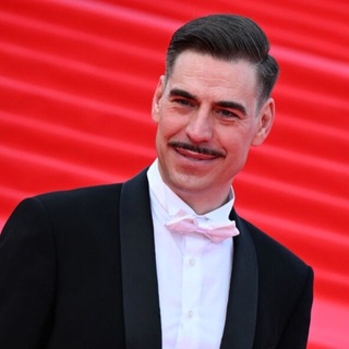 ДМИТРИЙ ДЮЖЕВ