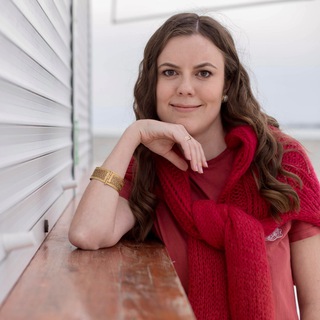 КАМИЛЛА НИШАНОВА