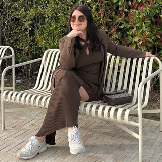 КСЕНИЯ ОЛЕЙНИК ОХУЕННАЯ ЖЕНЩИНА, КОТОРАЯ ГЕНИАЛЬНО ПРОДАЕТ