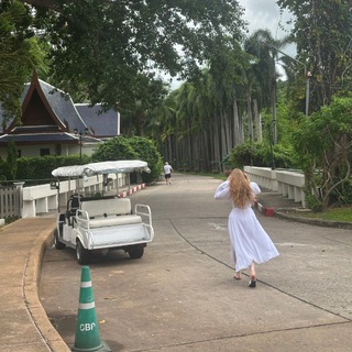 КУДА ПОЛЕЗ?!