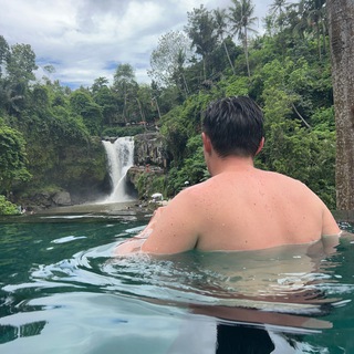 ВАДИМ MP CENTRE | ПРО ТОВАРКУ И ОПЫТ В БИЗНЕСЕ