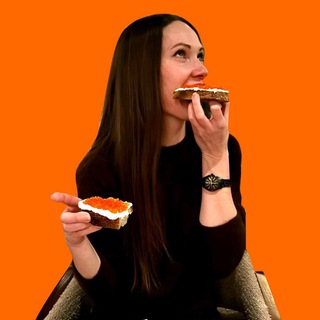 НАСТЯ ЛЮБИТ ЕСТЬ