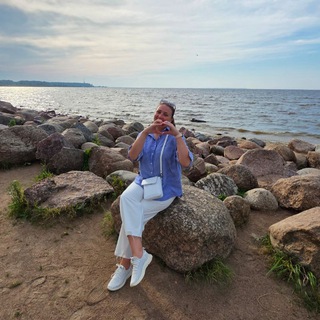 С КНИГОЙ ПО ЖИЗНИ