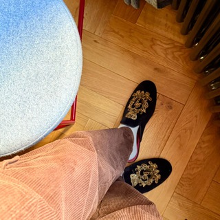 APOLONOV INTERIORS I DESIGN I NN