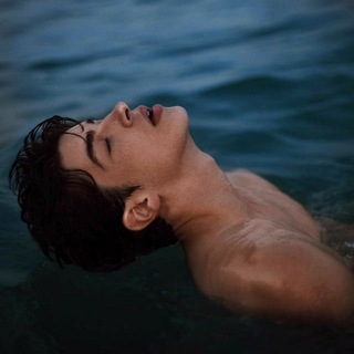 И Д И Н A X Y Й М P A З Ь