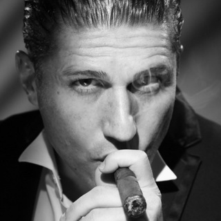 БОГАТЫЙ ИТАЛЬЯНЕЦ  СТАВКИ НА СПОРТ