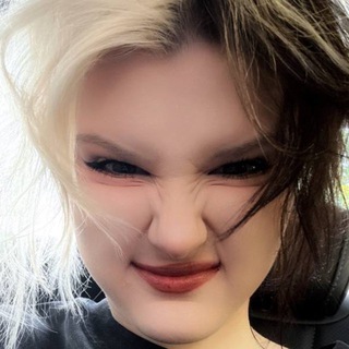 МАША МАРМАРИС ПЕЧАТАЕТ..